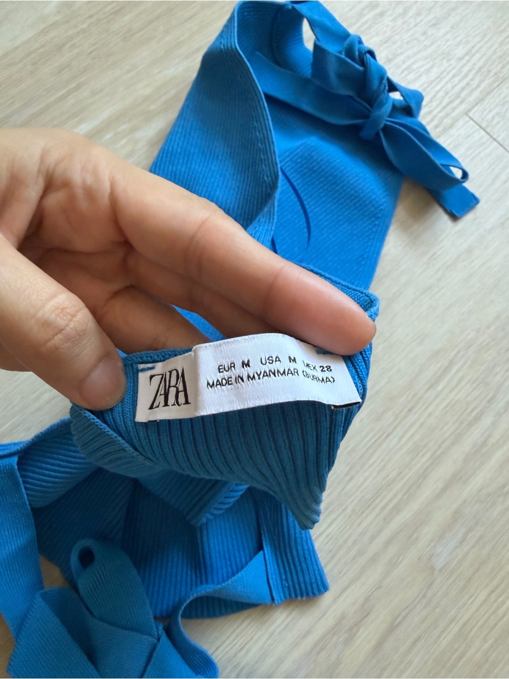 Zara Blue Ribbed Tie-Back Halter Top - Picture 3 of 3